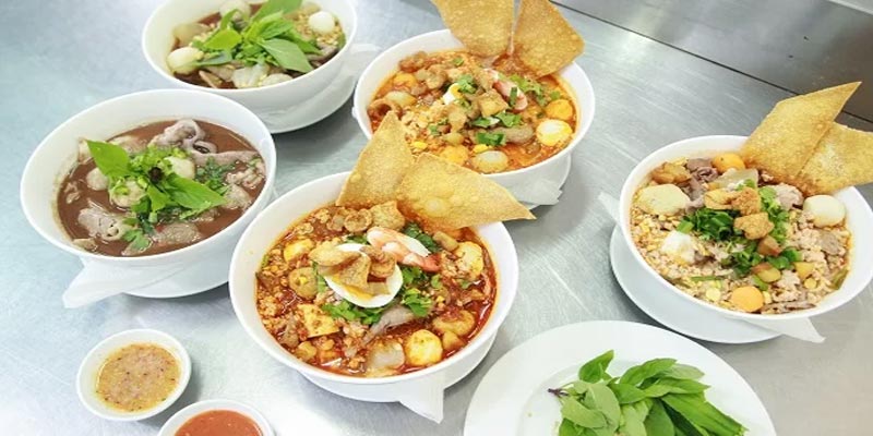 Hải sản tươi – Topping đặc trưng không thể thiếu