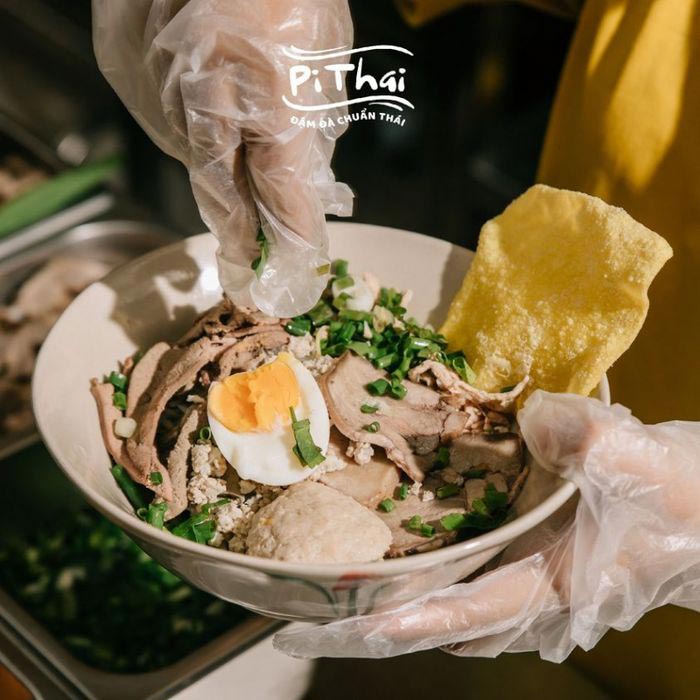 Giới thiệu nhanh về món hủ tiếu Thái Lan Pi Thai