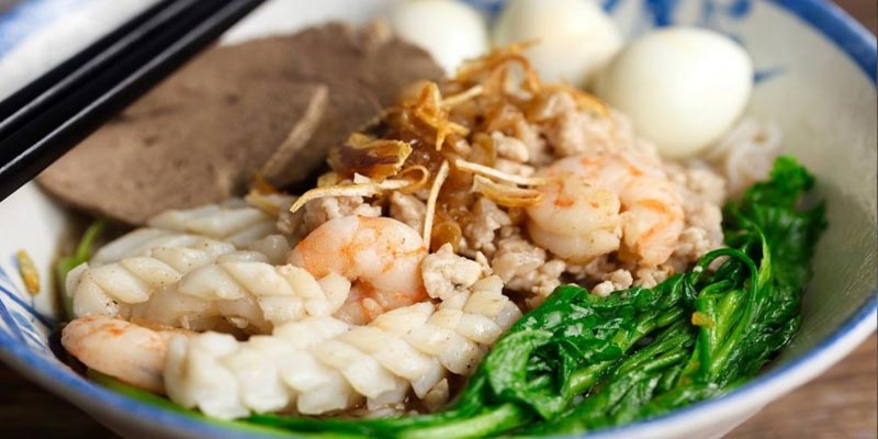 Thành phần chính tạo nên nước dùng hủ tiếu Thái Lan