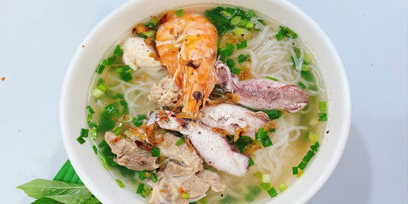 Hủ tiếu Thái Lan có dễ ăn không? – Giải đáp chi tiết